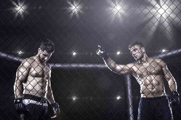 Pierderea a 7 kilograme într-o zi: cea mai brutală parte a MMA se întâmplă înainte de luptă